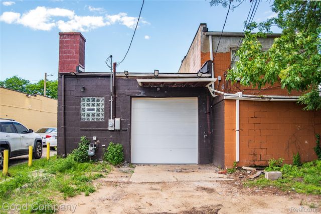 10305 W McNichols Road, Detroit, MI 48221