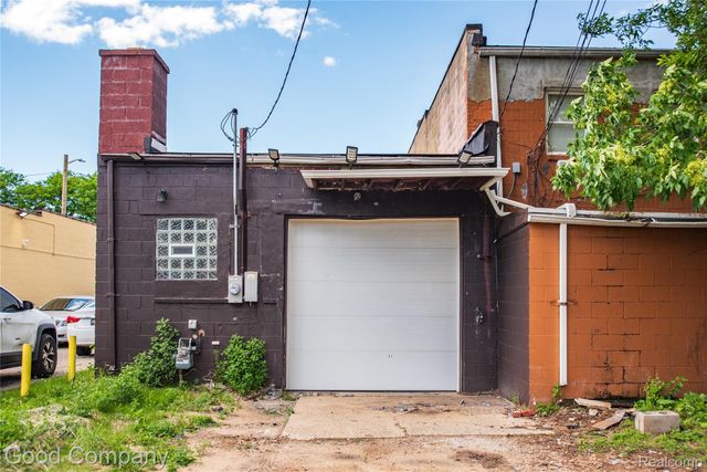 10305 W McNichols Road, Detroit, MI 48221