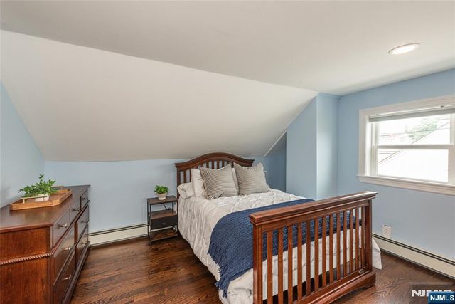 18 Sweetwood Drive, Cedar Grove, NJ 07009