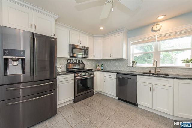 18 Sweetwood Drive, Cedar Grove, NJ 07009