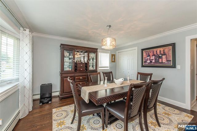 18 Sweetwood Drive, Cedar Grove, NJ 07009