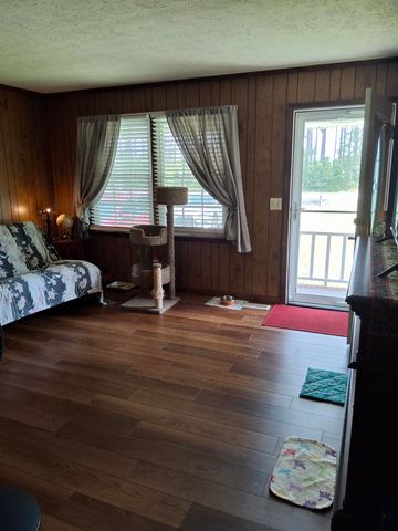 220 Rainbow Rd., Conway, SC 29526