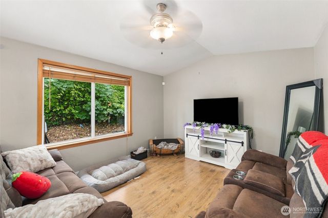 7721 Locust Avenue E, Bonney Lake, WA 98391