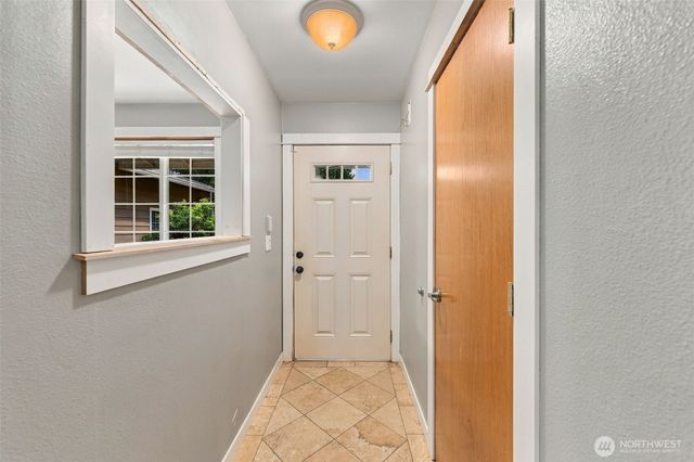 7721 Locust Avenue E, Bonney Lake, WA 98391