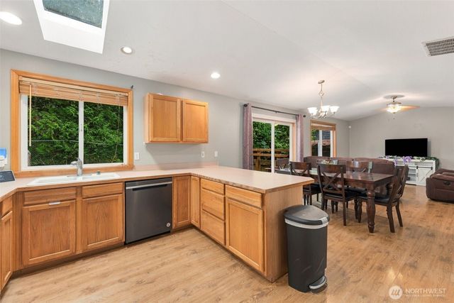 7721 Locust Avenue E, Bonney Lake, WA 98391