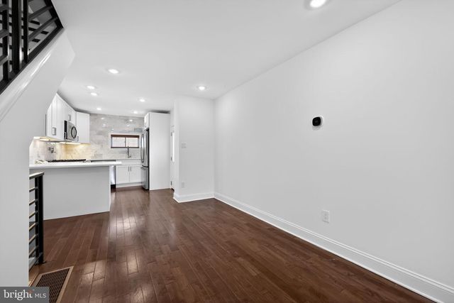 103 MCCLELLAN ST, Philadelphia, PA 19148