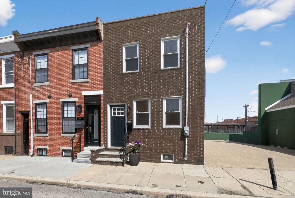 103 MCCLELLAN ST, Philadelphia, PA 19148
