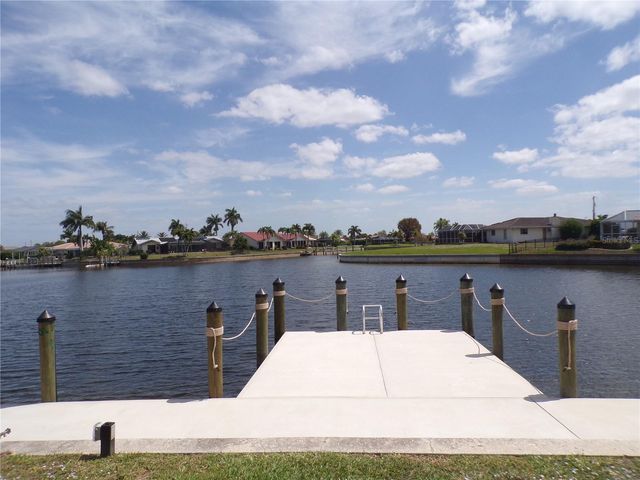 1080 BAL HARBOR BOULEVARD 4D, Punta Gorda, FL 33950