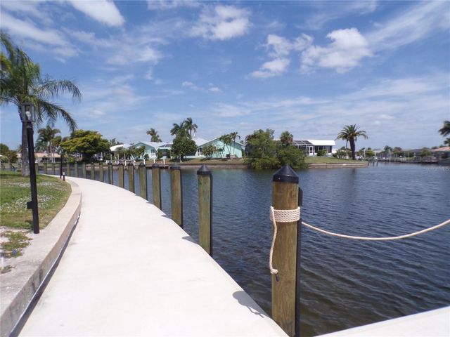 1080 BAL HARBOR BOULEVARD 4D, Punta Gorda, FL 33950