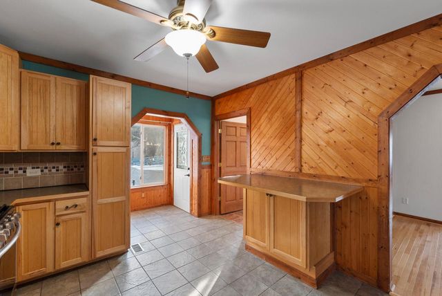 12147 223rd AVENUE, Bristol, WI 53104