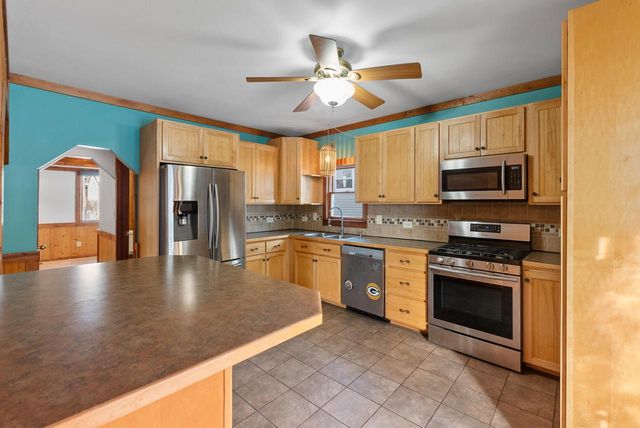 12147 223rd AVENUE, Bristol, WI 53104