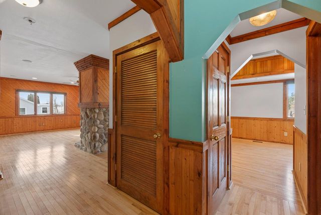 12147 223rd AVENUE, Bristol, WI 53104