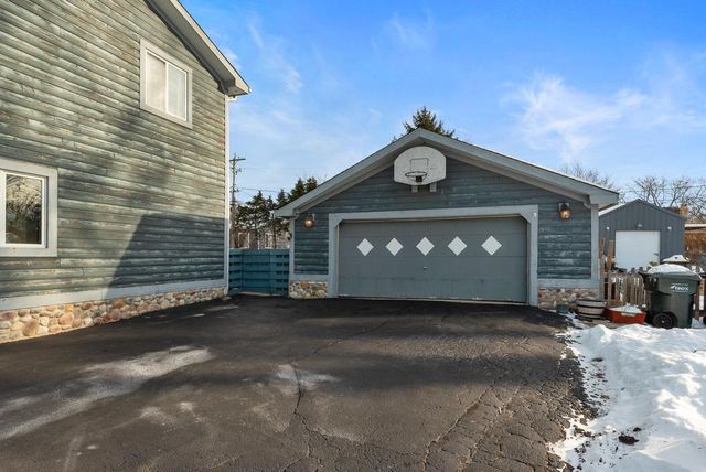 12147 223rd AVENUE, Bristol, WI 53104