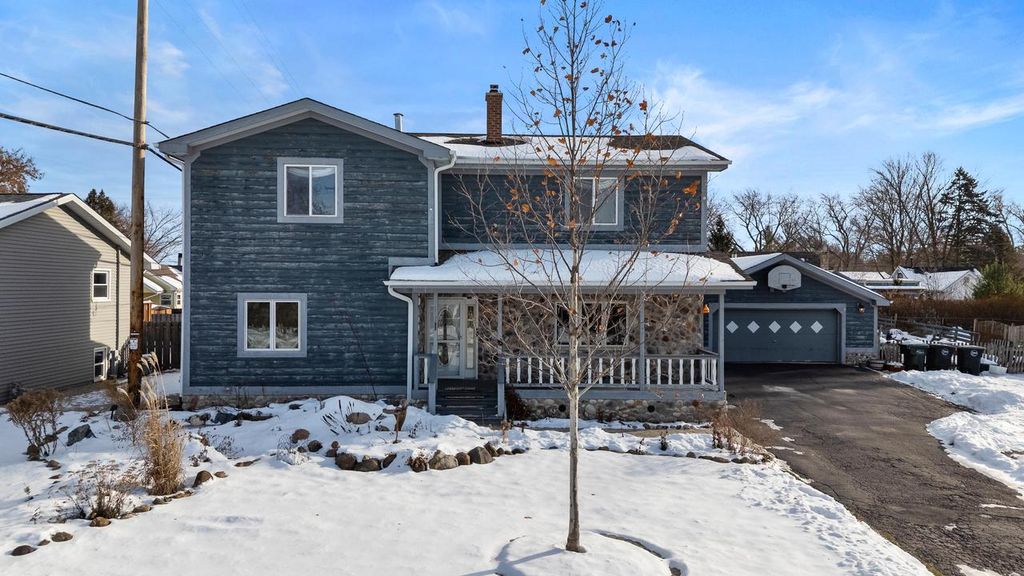 12147 223rd AVENUE, Bristol, WI 53104