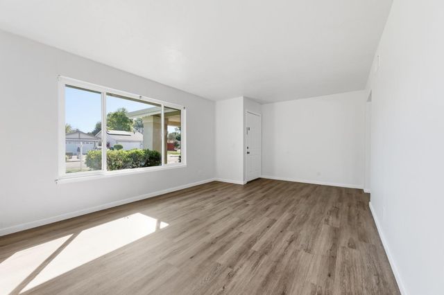 5349 Entrada Oleandros, San Jose, CA 95123