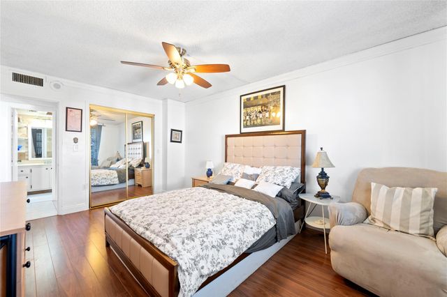 2801 NE 183rd St 1502W, Aventura, FL 33160