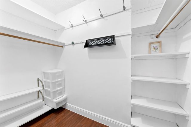 2801 NE 183rd St 1502W, Aventura, FL 33160