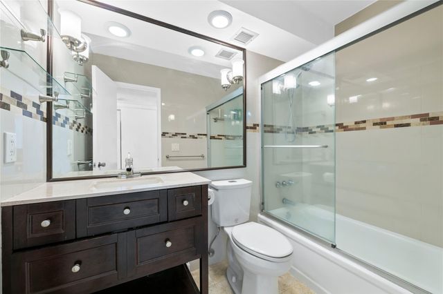 2801 NE 183rd St 1502W, Aventura, FL 33160