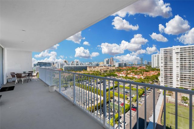 2801 NE 183rd St 1502W, Aventura, FL 33160