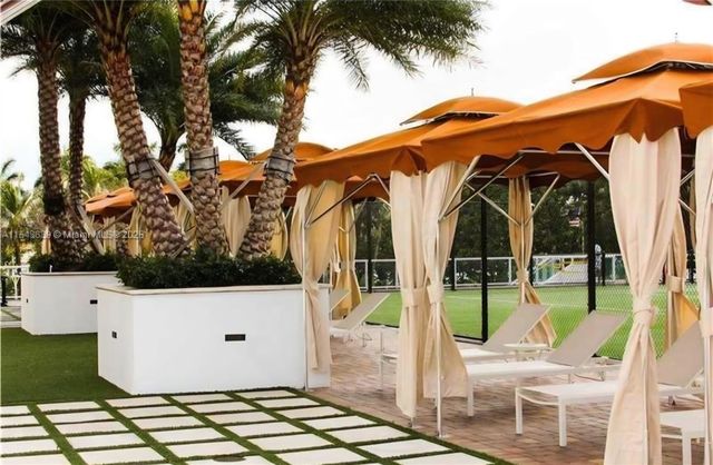 2801 NE 183rd St 1502W, Aventura, FL 33160