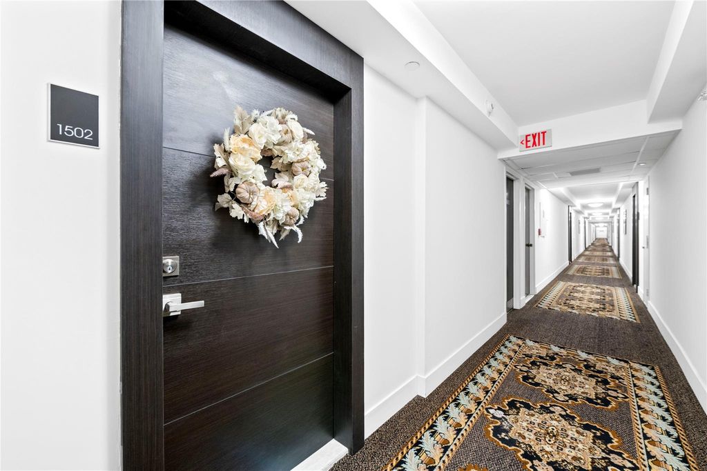 2801 NE 183rd St 1502W, Aventura, FL 33160