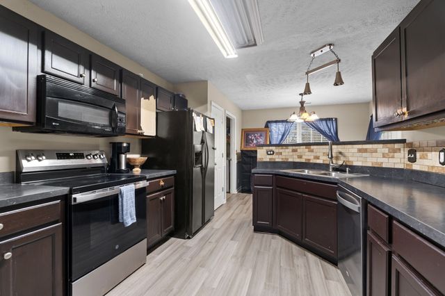 4221 Nandina Ct, Murfreesboro, TN 37129