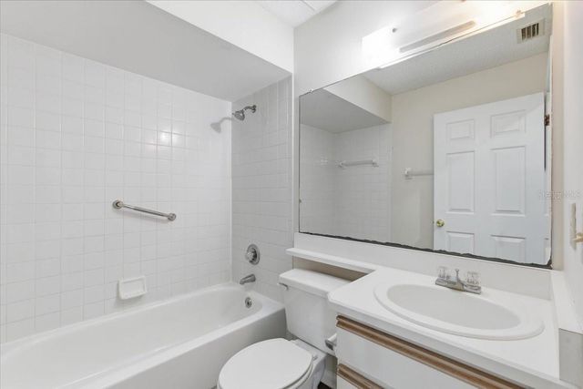 22 PINELYNN LANE, Palm Coast, FL 32164