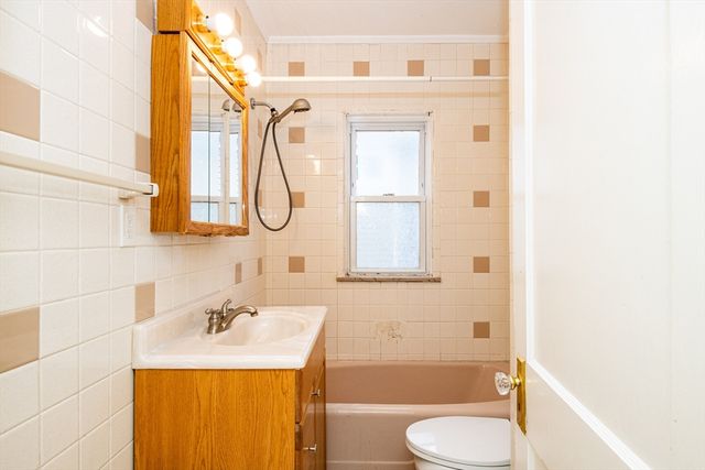 66 Almont St, Medford, MA 02155