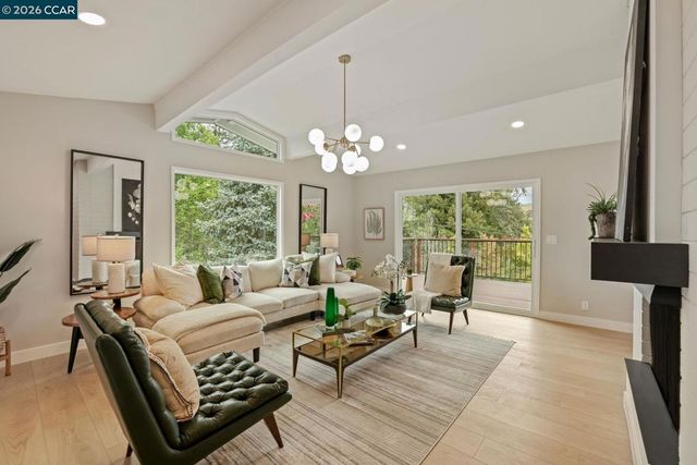 3233 Lucas Circle, Lafayette, CA 94549