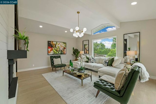 3233 Lucas Circle, Lafayette, CA 94549
