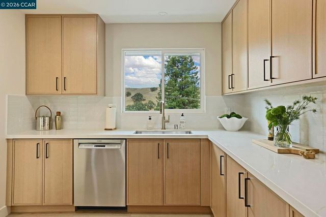 3233 Lucas Circle, Lafayette, CA 94549