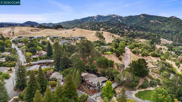 3233 Lucas Circle, Lafayette, CA 94549