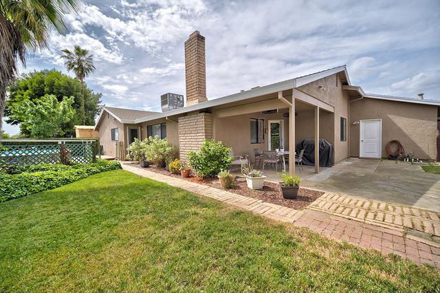 1695 Tamarack Dr, Yuba City, CA 95991