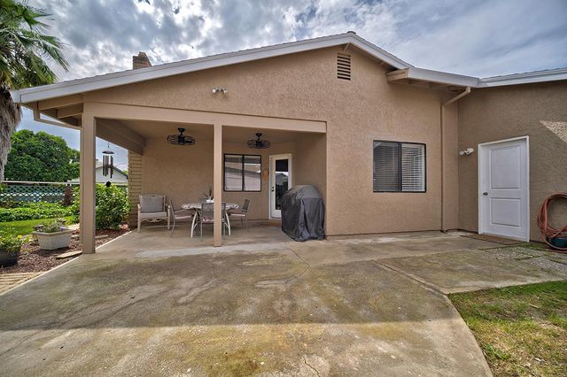 1695 Tamarack Dr, Yuba City, CA 95991