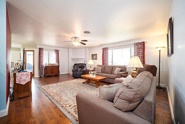 1695 Tamarack Dr, Yuba City, CA 95991