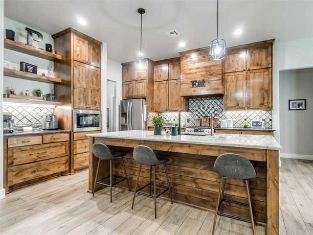 503 Cantebury Drive, Tuttle, OK 73089