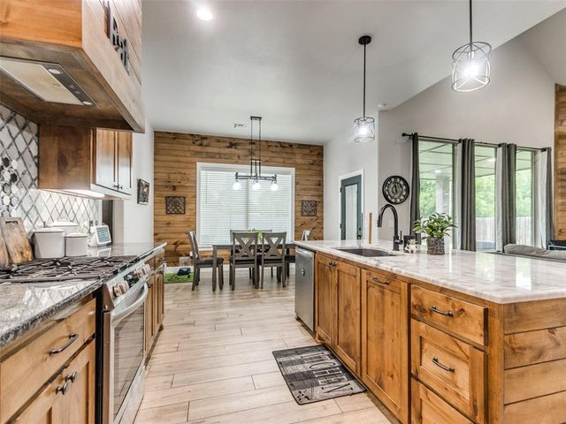 503 Cantebury Drive, Tuttle, OK 73089
