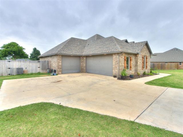 503 Cantebury Drive, Tuttle, OK 73089