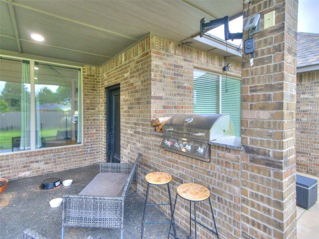 503 Cantebury Drive, Tuttle, OK 73089