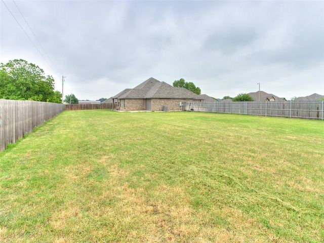 503 Cantebury Drive, Tuttle, OK 73089