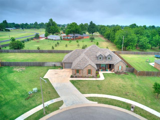 503 Cantebury Drive, Tuttle, OK 73089