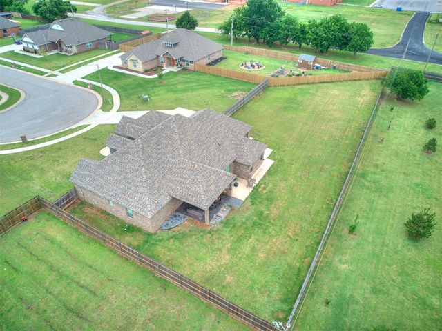 503 Cantebury Drive, Tuttle, OK 73089