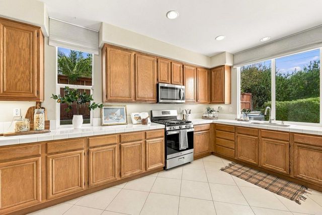 437 Corte Calypso, Chula Vista, CA 91914
