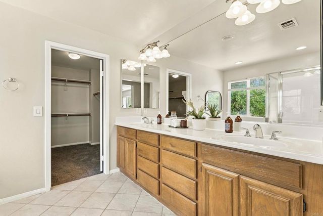 437 Corte Calypso, Chula Vista, CA 91914