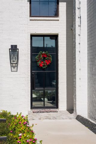 8810 Carousel Lane A, Houston, TX 77080