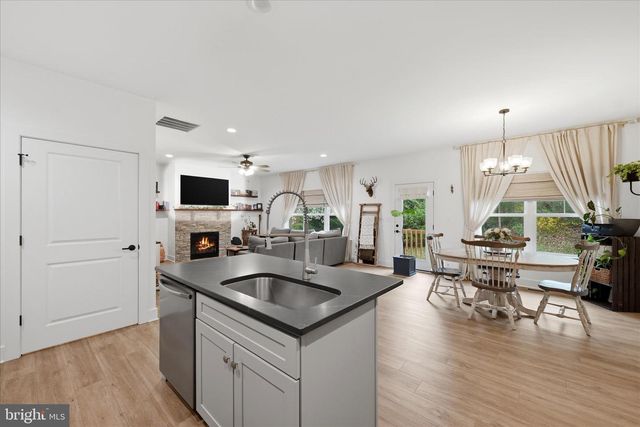 114 MASTERS DRIVE, Cross Junction, VA 22625