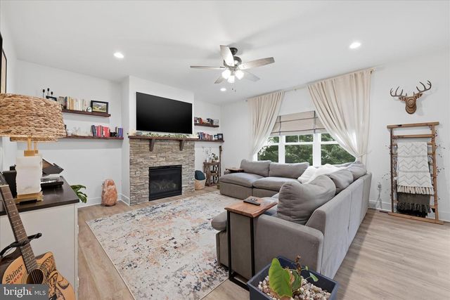 114 MASTERS DRIVE, Cross Junction, VA 22625