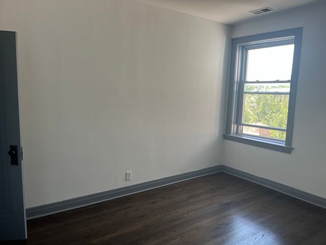 1918 S SAWYER Avenue 3, Chicago, IL 60623