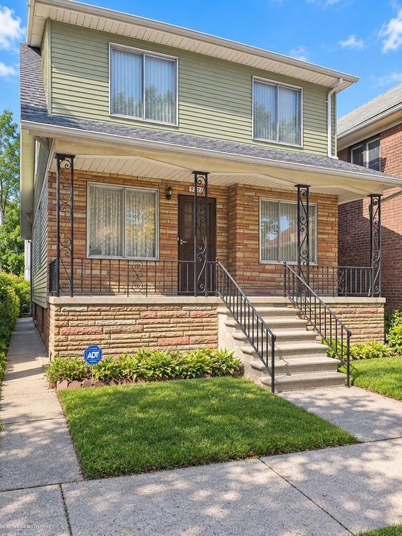 9421 Brombach Street, Hamtramck, MI 48212