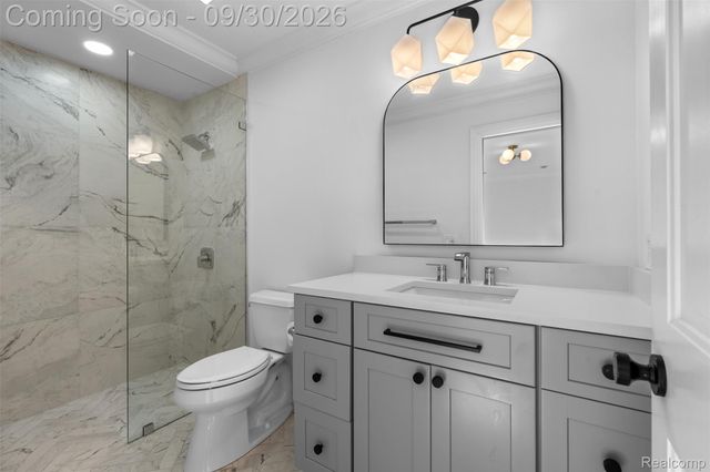 3250 Chestnut Run Drive, Bloomfield Charter Township, MI 48302